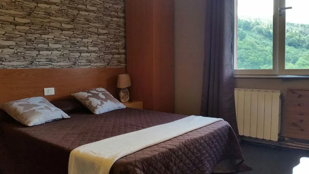 Pension Bide-Ondo Amorebieta-Etxano 3*,  Spain